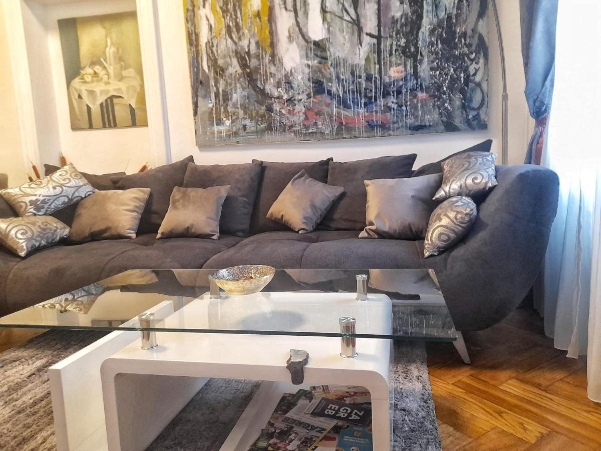 Apartment Zrinjevac Zagreb Extérieur photo
