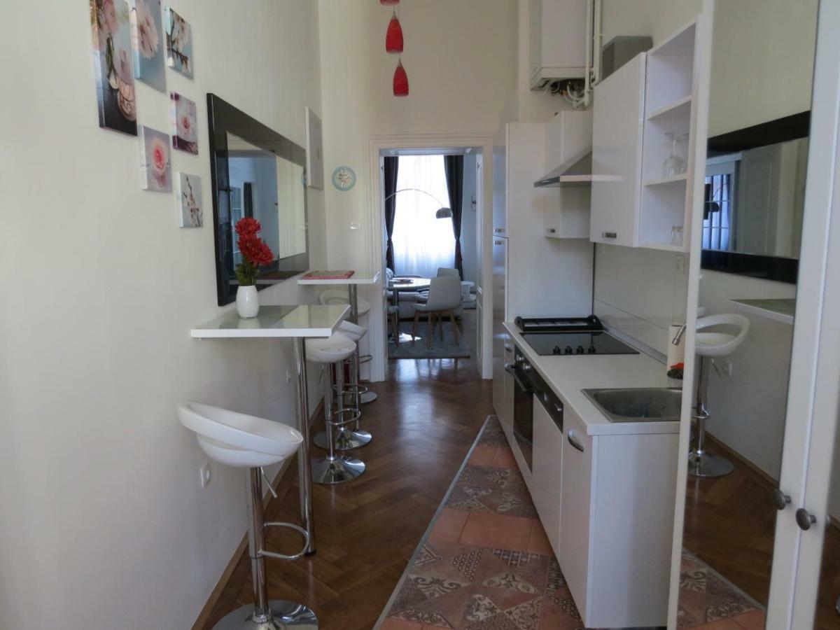Apartment Zrinjevac Zagreb Extérieur photo