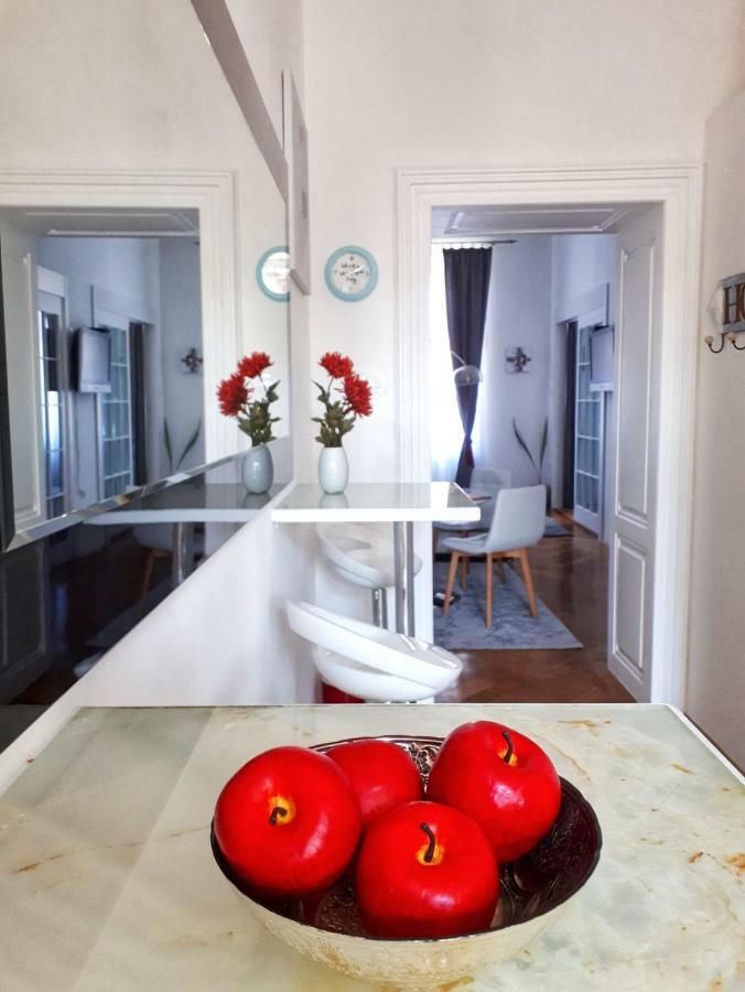 Apartment Zrinjevac Zagreb Extérieur photo